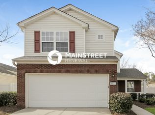 9333 Meadowmont View Dr, Charlotte, NC 28269