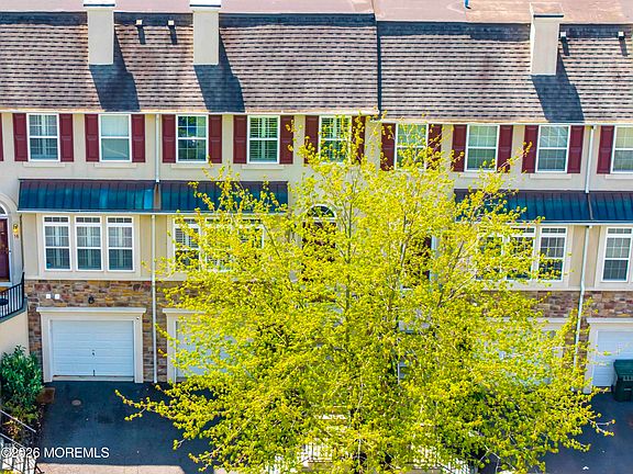 3rd image of 56 W Aspen Way