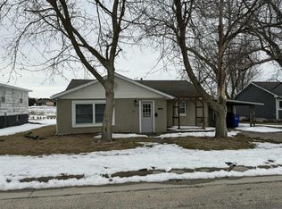 255 E Monroe St, Winthrop, IA