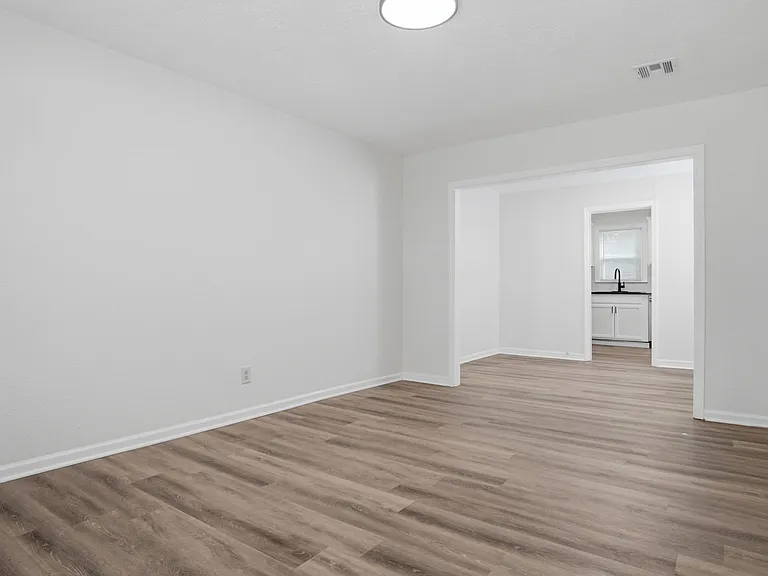 1237 Staton Dr — Photo 8