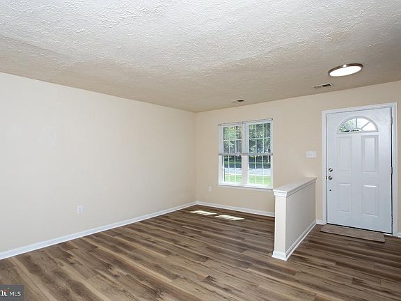 4th image of 4320 Drake Ct