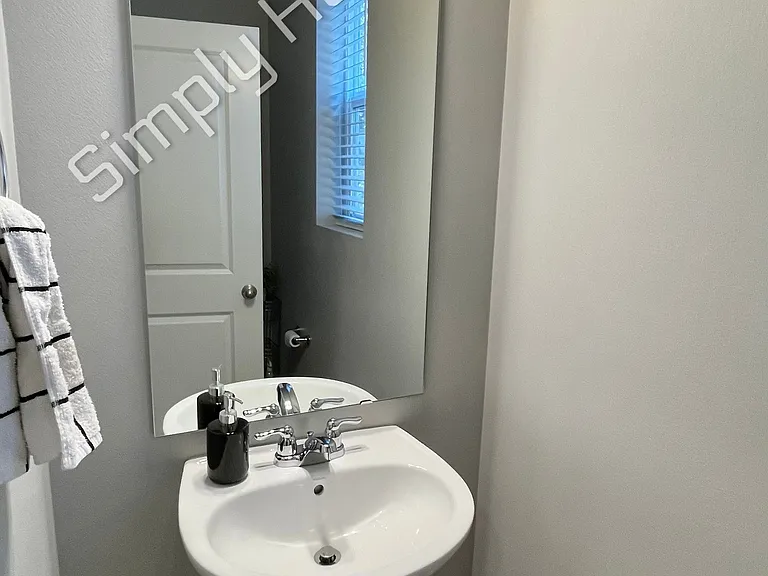 929 Vine Maple St SE — Photo 10