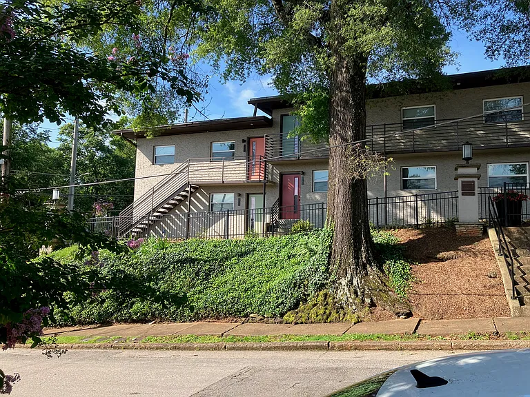 Nine-4-Nine Apts — Photo 7