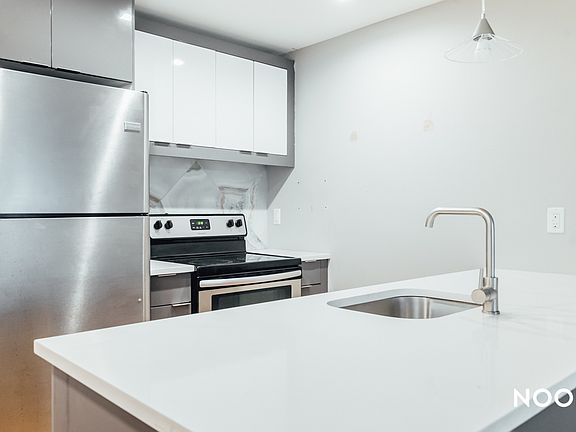 3rd image of 115 Erasmus St #24A