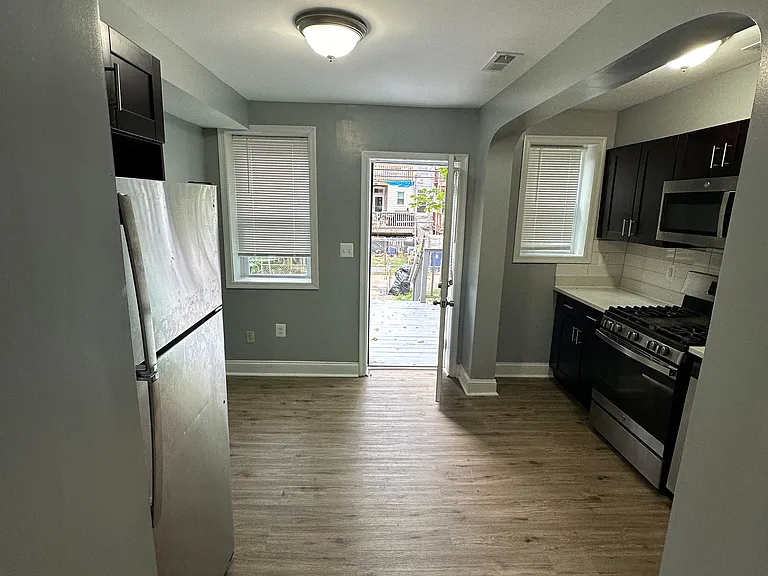 5133 Nelson Ave — Photo 5