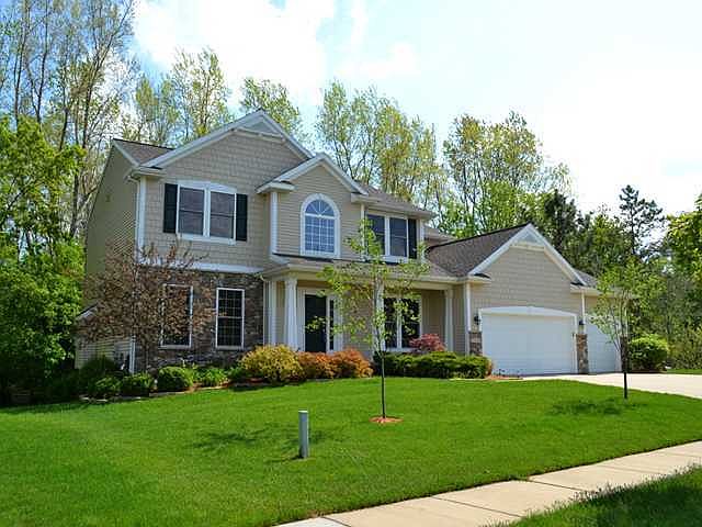 1st image of 2103 E Isaac Ln