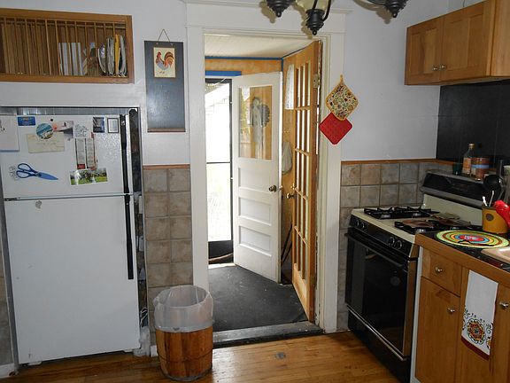 4th image of 73 Theron Street