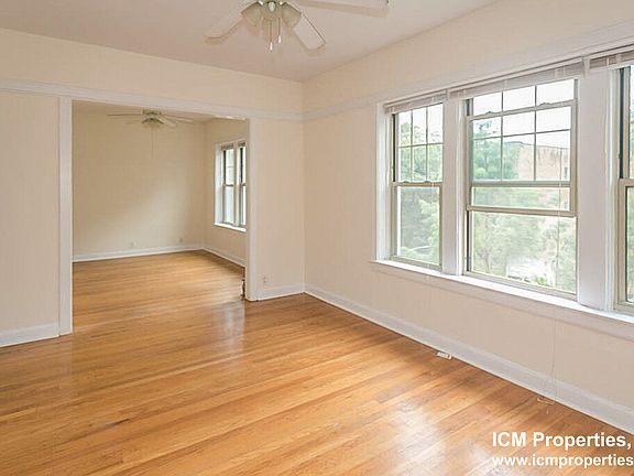 3rd image of 1940 W Winona St #3