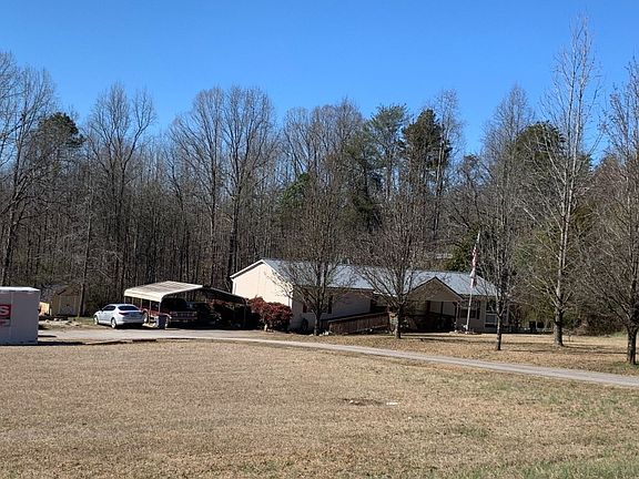 3rd image of 3832 Old Dahlonega Hwy