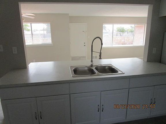 5th image of 3432 Nairn St