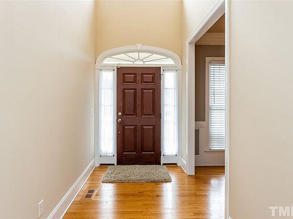 3rd image of 45 Siltstone Dr