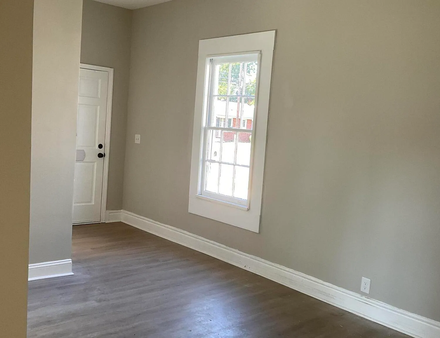 2 bed, 1.0 bath, 701 sqft, $1,200 — Photo 4