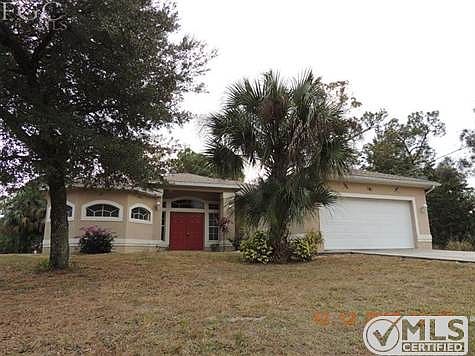2nd image of 8001 Sherwood Cir