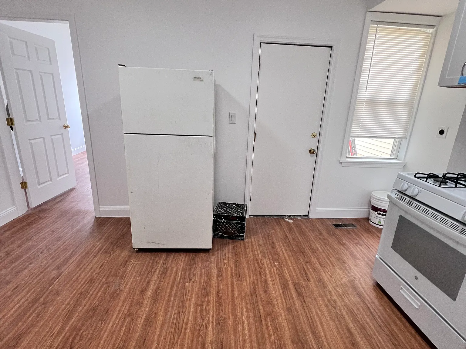 3 bed, $2,300 — Photo 1