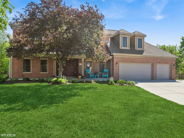 551 Salceda Ln, Mundelein, IL 60060