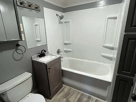 2nd image of 705 McKinley Ave