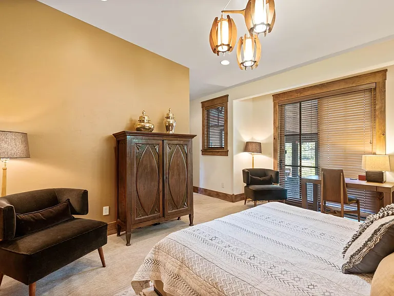 13193 Snowshoe Thompson Cir — Photo 31