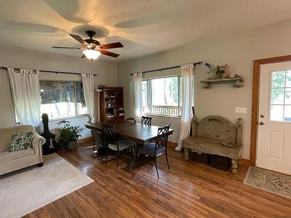 2nd image of 215 Redwing Dr