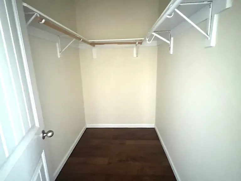 210 Small Oaks Rd — Photo 16