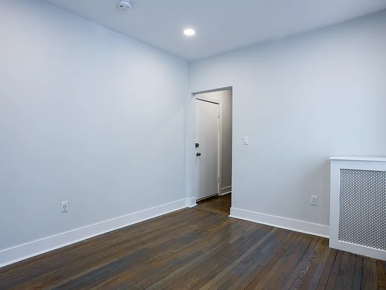 235 Park Dr #9 — Photo 3