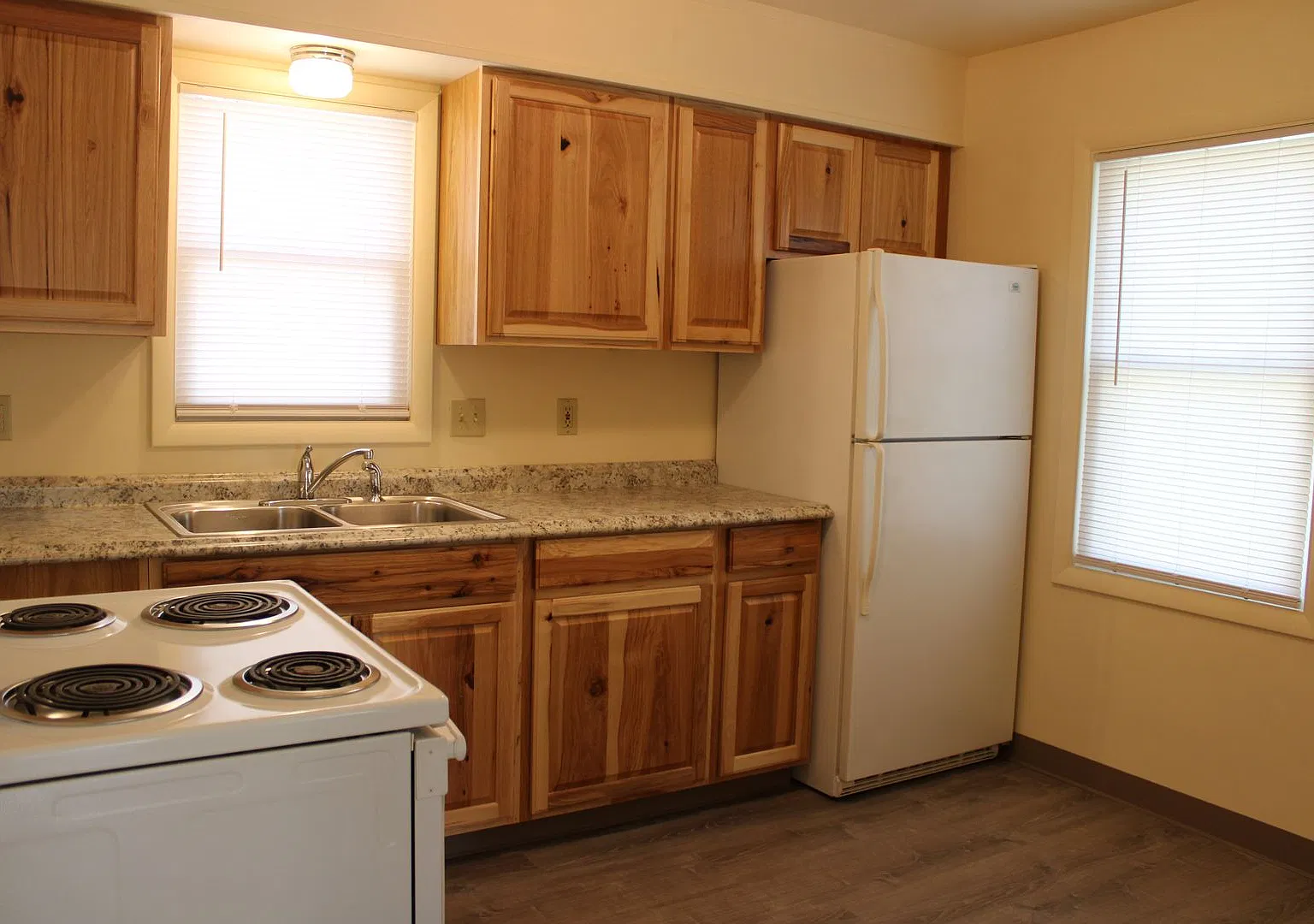 610 Stover St. — Photo 2