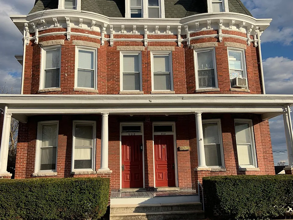 Left side (3bedroom apartment) *on 2nd and 3rd Floor.
