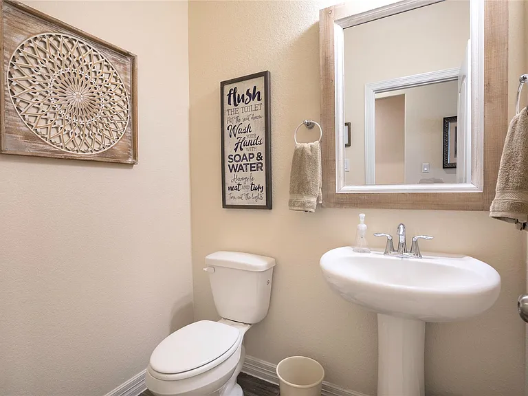 204 Golden Shiner Dr — Photo 21