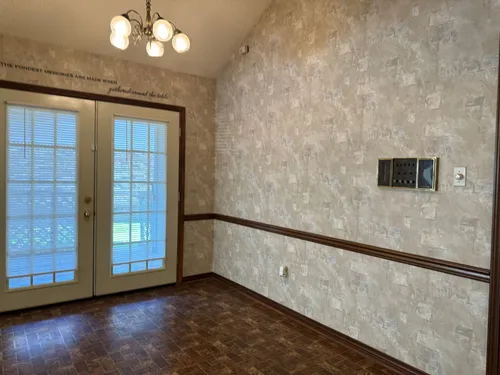 9106 Bushnell Ln Photo 1