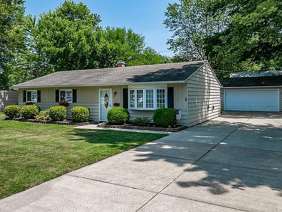 4th image of 6119 Tall Oaks Dr