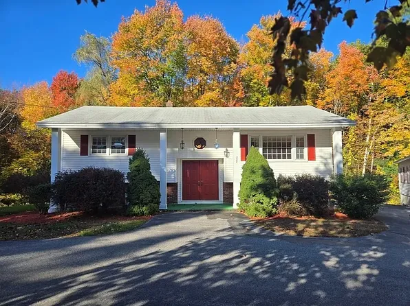 (undisclosed Address), Dracut, MA 01826