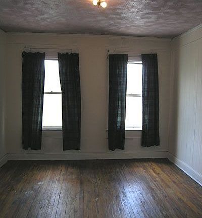 5th image of 733 N Lakewood Ave