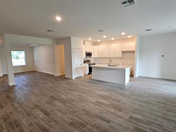 5th image of 3043 SW Segovia Street