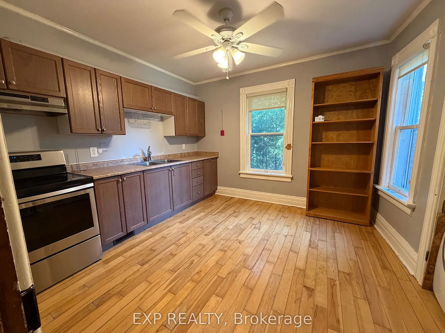 2 bed, $2,300 — Photo 4
