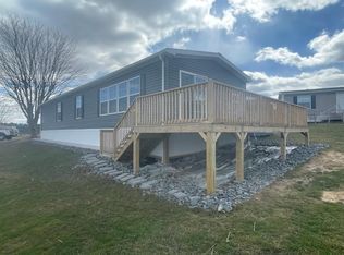 176 Oakwood Lake Rd, Tunkhannock, PA 18657