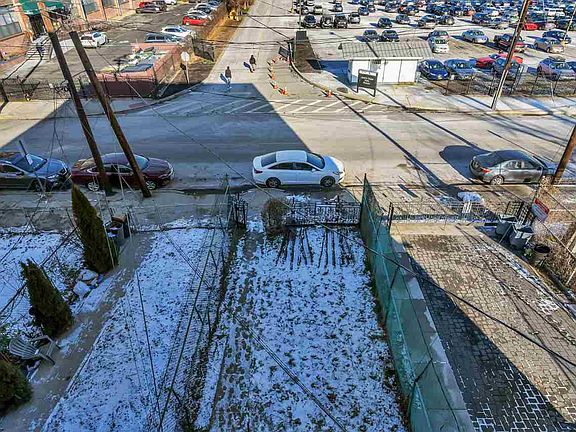 2nd image of 279 Communipaw Ave