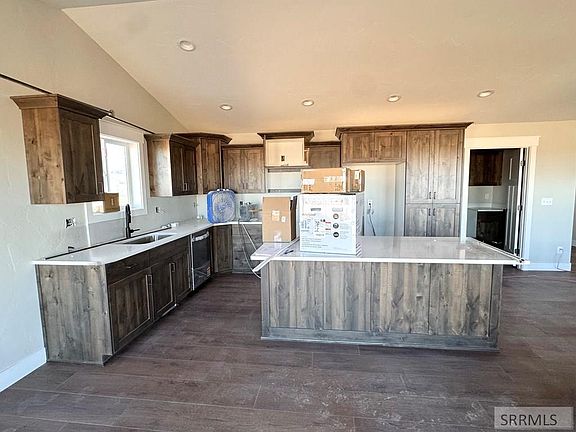 2nd image of 3867 E Walnut Way