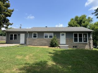 208 Skyline Dr, Red Boiling Springs, TN 37150