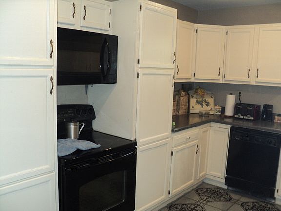 5th image of 2317 Burnette Dr