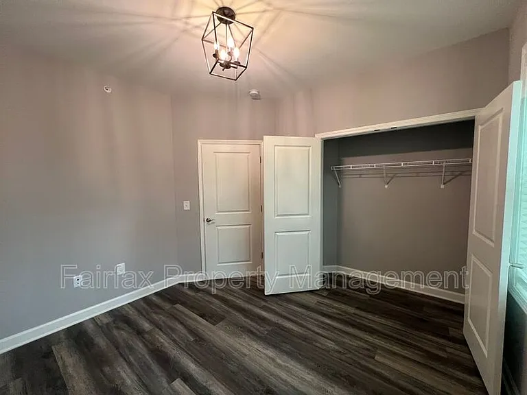 518 Boone St #103 — Photo 15