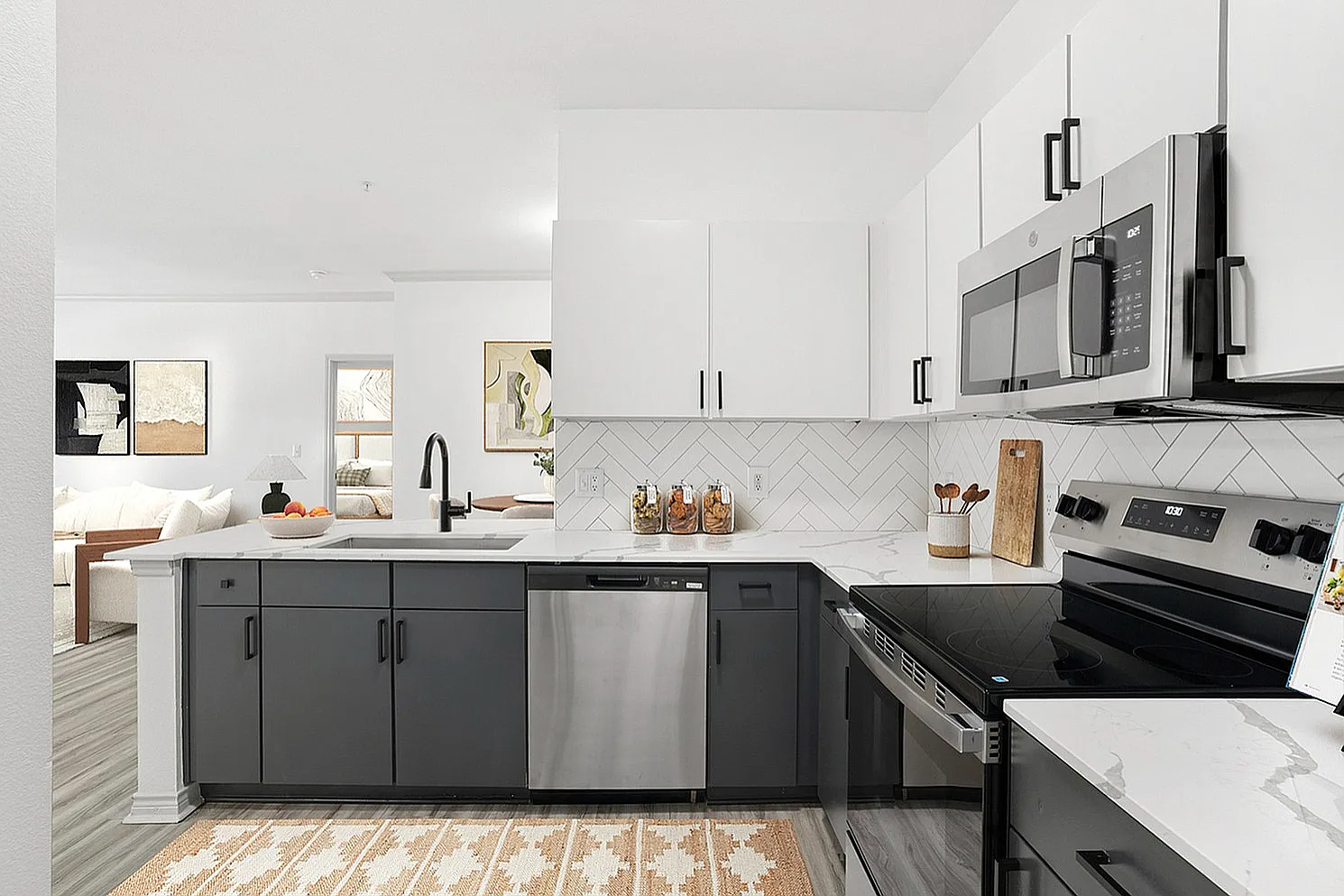 Birchstone Northlake — Photo 1