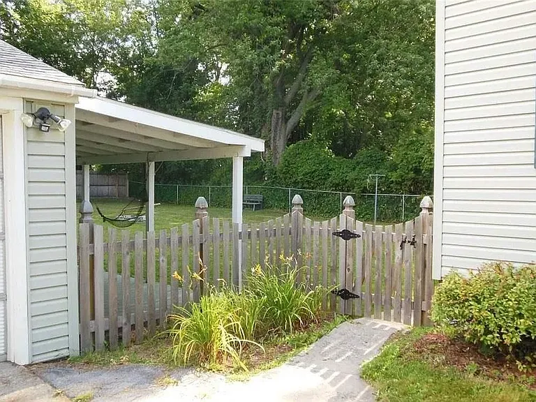 1341 Ohio St — Photo 2