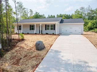 2935 Heavners Farm Ct, Lincolnton, NC 28092