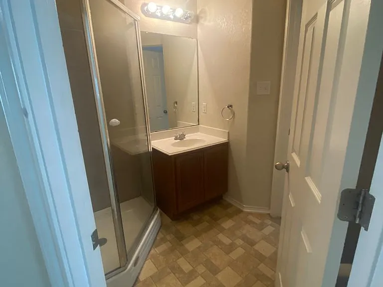 823 Point Cv — Photo 15