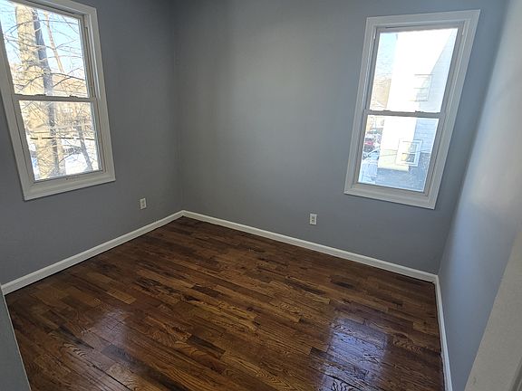 2nd image of 50 Hilton St #G2