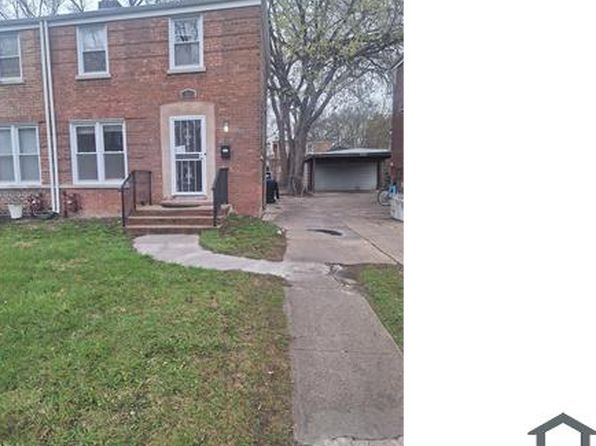 2116 E 96th Pl