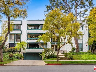 403 N Oakhurst Dr APT 105, Beverly Hills, CA, 90210