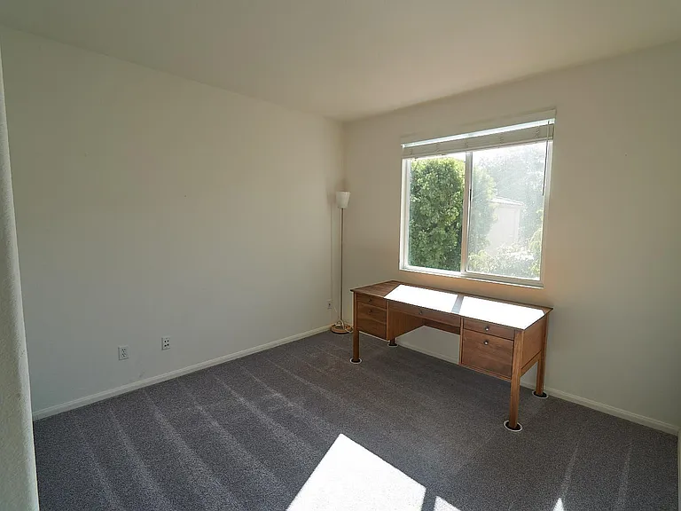 1191 Springfield Rd — Photo 6