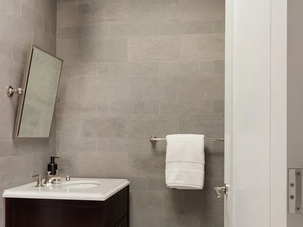 31 West 11th Street image 15 of 20