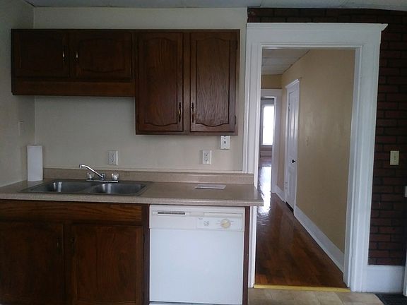 2nd image of 2510 E Michigan Ave APT A