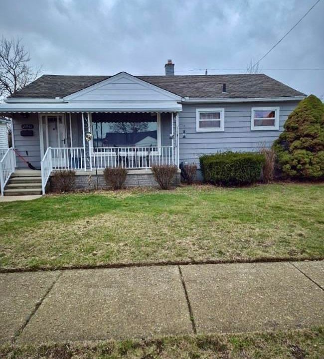 1st image of 29561 Rosemont St